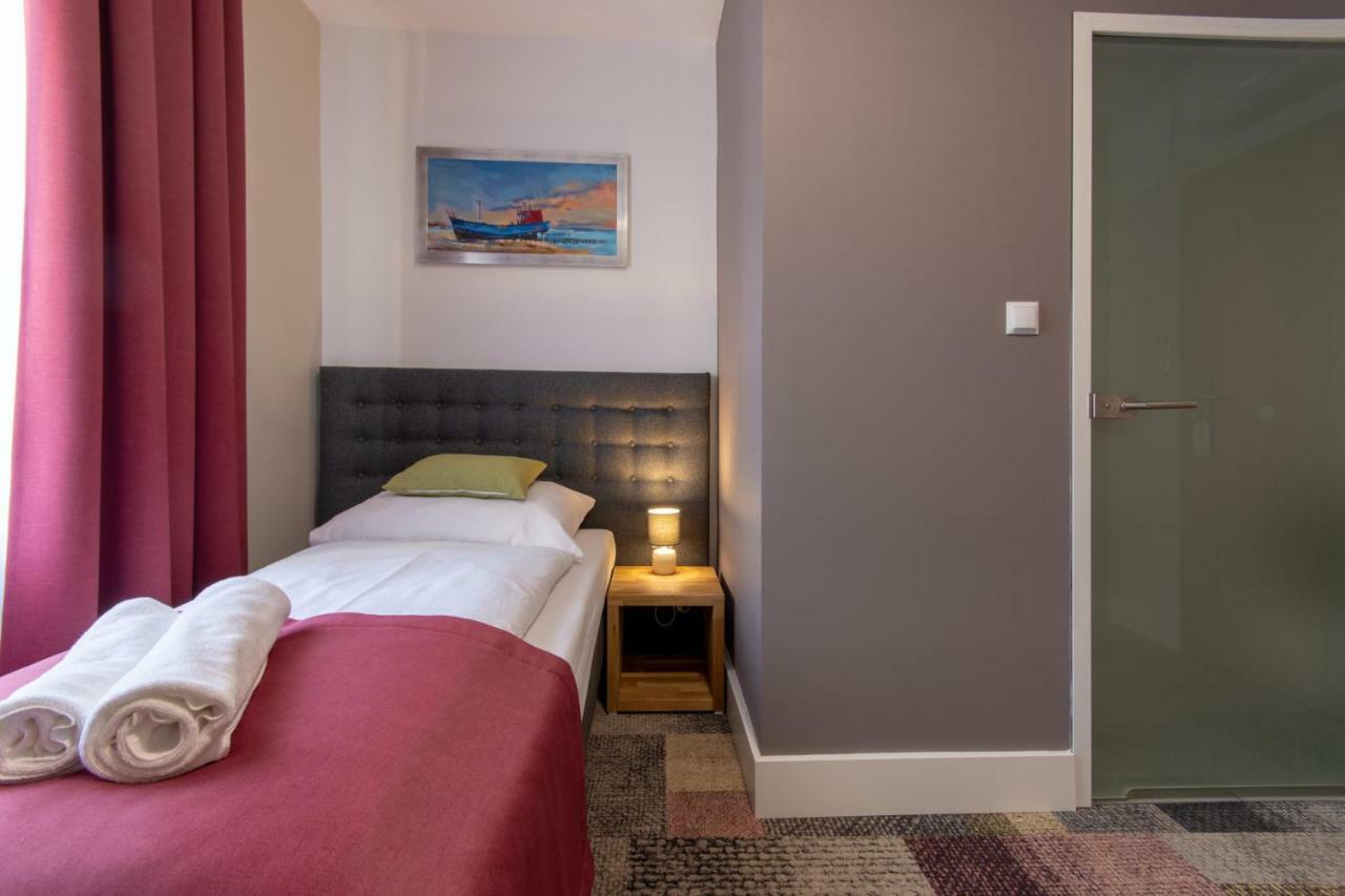 كاميين بومورسكي Marina Pallatium Premium Floor المظهر الخارجي الصورة